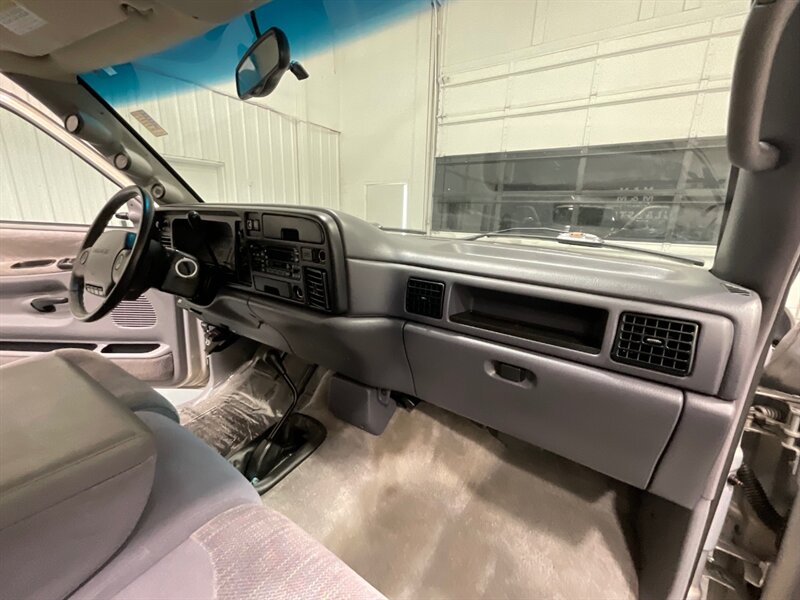 1997 Dodge Ram 3500 Laramie SLT 4X4 5.9L DIESEL 12-VALVE / DUALLY / gear vendors overdrive unit controller/ 105K MILES / ZERO RUST - Photo 36 - Gladstone, OR 97027