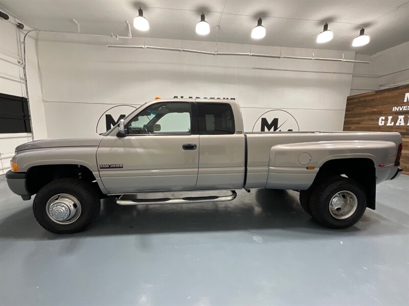 1997 Dodge Ram 3500 Laramie SLT 4X4 5.9L DIESEL 12-VALVE / DUALLY / gear vendors overdrive unit controller/ 105K MILES / ZERO RUST - Photo 3 - Gladstone, OR 97027