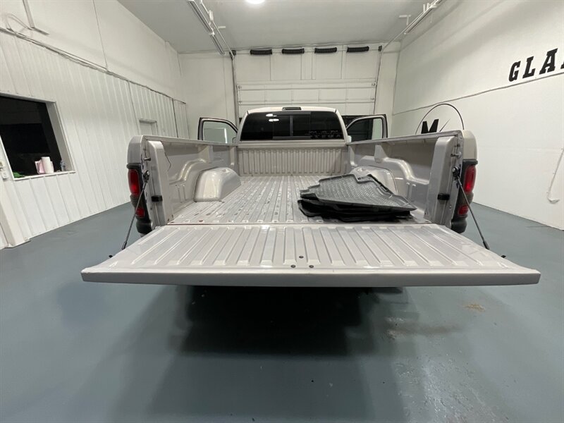 1997 Dodge Ram 3500 Laramie SLT 4X4 5.9L DIESEL 12-VALVE / DUALLY / gear vendors overdrive unit controller/ 105K MILES / ZERO RUST - Photo 10 - Gladstone, OR 97027