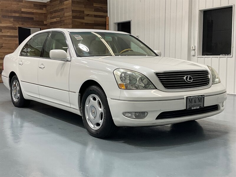 2001 Lexus LS LUXURY Sedan / NAVIGATION / FULLY LOADED   - Photo 2 - Gladstone, OR 97027