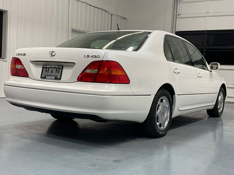 2001 Lexus LS LUXURY Sedan / NAVIGATION / FULLY LOADED   - Photo 7 - Gladstone, OR 97027