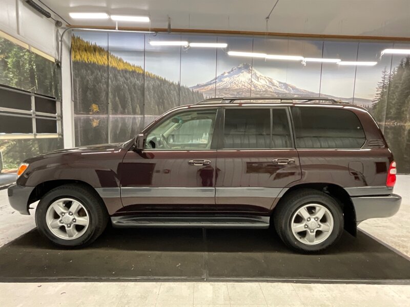 2004 Toyota Land Cruiser Sport Utility 4X4 / 4.7L V8 / 3RD SEAT / Leather  / Sunroof / Heated Seats / Navigation & Backup Camera /TIMING BELT SERVICE DONE / RUST FREE - Photo 3 - Gladstone, OR 97027