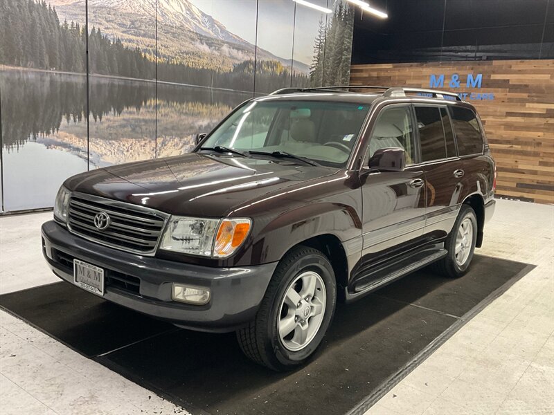 2004 Toyota Land Cruiser Sport Utility 4X4 / 4.7L V8 / 3RD SEAT / Leather  / Sunroof / Heated Seats / Navigation & Backup Camera /TIMING BELT SERVICE DONE / RUST FREE - Photo 25 - Gladstone, OR 97027