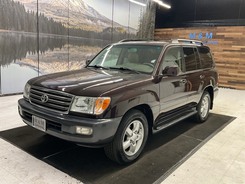 2004 Toyota Land Cruiser Sport Utility 4X4 / 4.7L V8 / 3RD SEAT / Leather  / Sunroof / Heated Seats / Navigation & Backup Camera /TIMING BELT SERVICE DONE / RUST FREE - Photo 1 - Gladstone, OR 97027