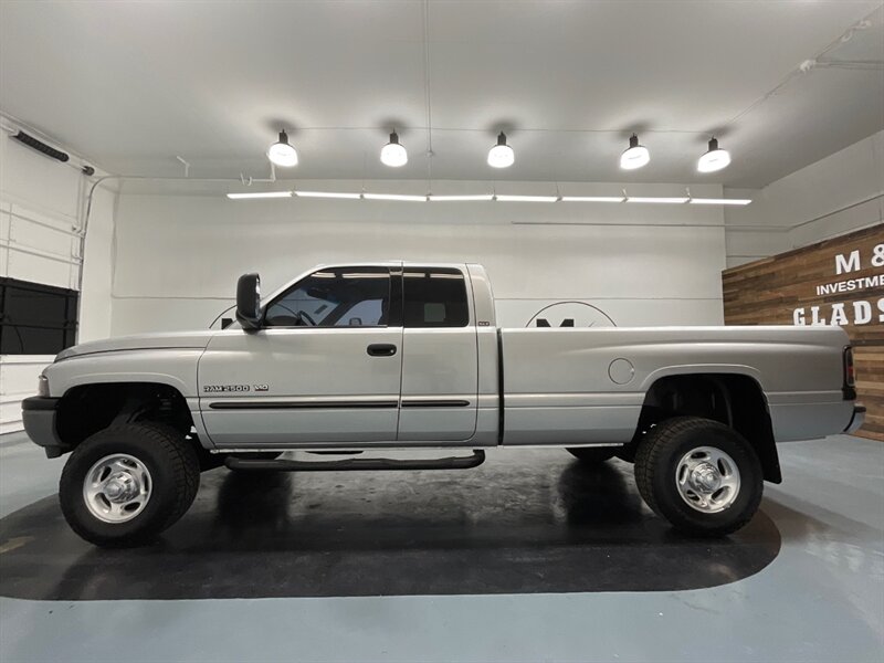 2001 Dodge Ram 2500 SLT 4X4 / 8.0L V10 / NEW TIRES / 89,000 MILES  / LOCAL TRUCK w. ZERO RUST - Photo 3 - Gladstone, OR 97027