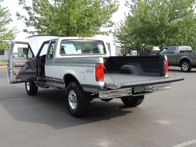 1996 Ford F-250 XLT / 4X4 / 7.3L Turbo Diesel / 5-SPEED MANUAL   - Photo 27 - Portland, OR 97217