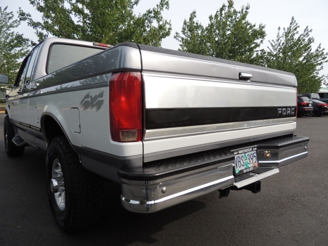 1996 Ford F-250 XLT / 4X4 / 7.3L Turbo Diesel / 5-SPEED MANUAL   - Photo 11 - Portland, OR 97217