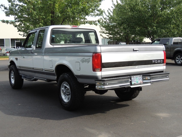 1996 Ford F-250 XLT / 4X4 / 7.3L Turbo Diesel / 5-SPEED MANUAL   - Photo 7 - Portland, OR 97217