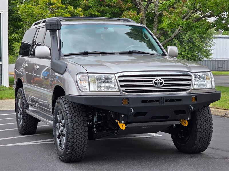 2004 Toyota Land Cruiser 4X4 DOBINSON LIFT / BF GOODRICH / TIMING BELT DONE / CUSTOM BUMPER / 8-PASSENGER / IMMACULATE SHAPE !! - Photo 2 - Portland, OR 97217