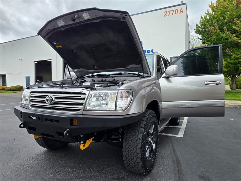 2004 Toyota Land Cruiser 4X4 DOBINSON LIFT / BF GOODRICH / TIMING BELT DONE / CUSTOM BUMPER / 8-PASSENGER / IMMACULATE SHAPE !! - Photo 28 - Portland, OR 97217