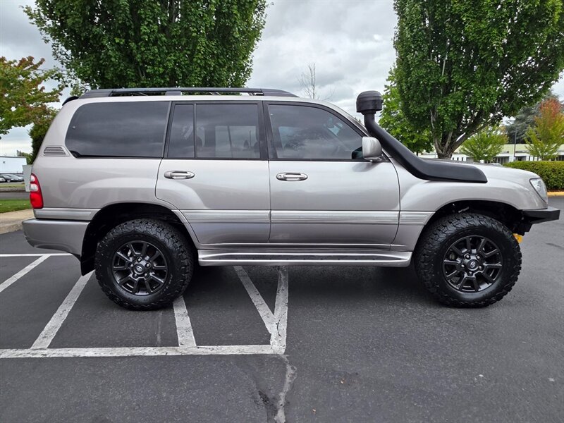 2004 Toyota Land Cruiser 4X4 DOBINSON LIFT / BF GOODRICH / TIMING BELT DONE / CUSTOM BUMPER / 8-PASSENGER / IMMACULATE SHAPE !! - Photo 3 - Portland, OR 97217