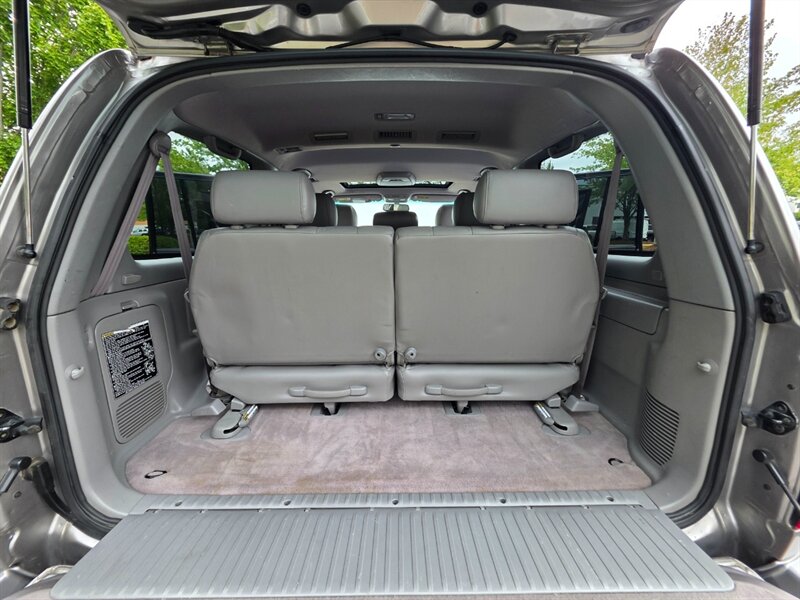 2004 Toyota Land Cruiser 4X4 DOBINSON LIFT / BF GOODRICH / TIMING BELT DONE / CUSTOM BUMPER / 8-PASSENGER / IMMACULATE SHAPE !! - Photo 34 - Portland, OR 97217