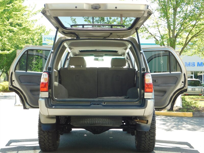 2002 Toyota 4Runner SR5 SPORT EDITION / 4WD / 1-OWNER / NEW LIFT !   - Photo 21 - Portland, OR 97217