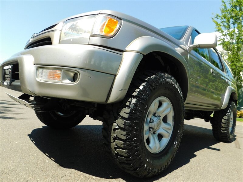 2002 Toyota 4Runner SR5 SPORT EDITION / 4WD / 1-OWNER / NEW LIFT !   - Photo 9 - Portland, OR 97217