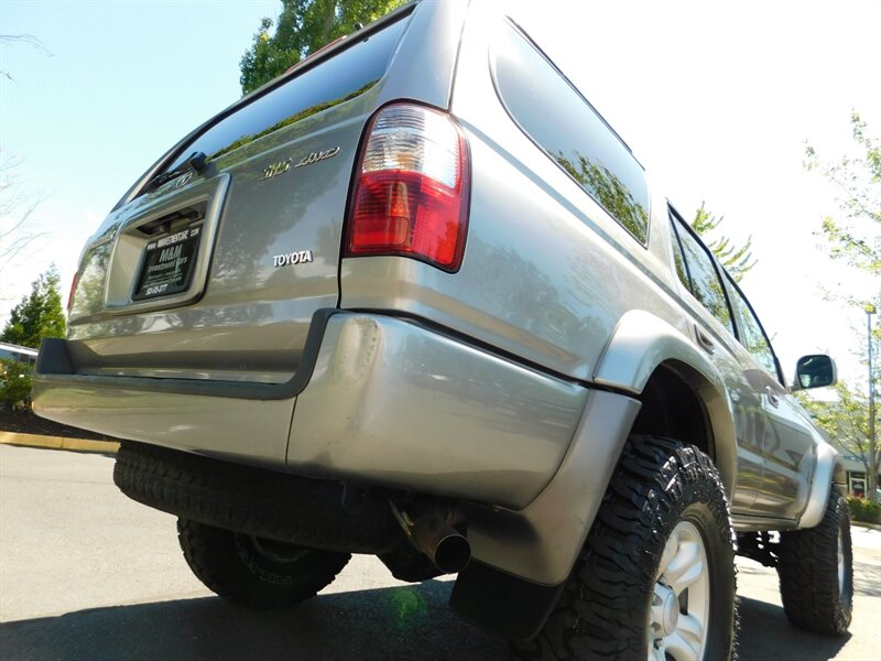 2002 Toyota 4Runner SR5 SPORT EDITION / 4WD / 1-OWNER / NEW LIFT !   - Photo 12 - Portland, OR 97217