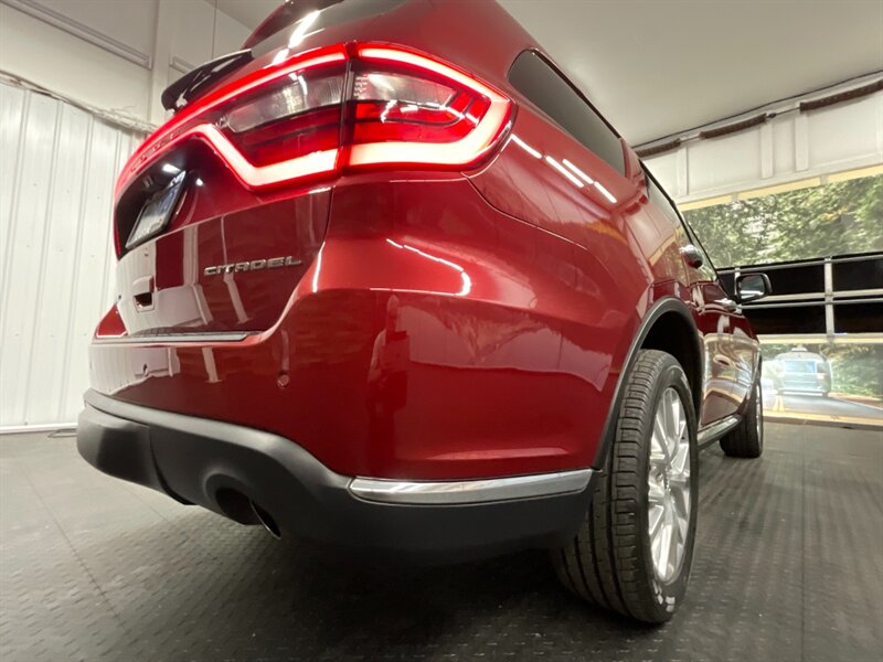 2014 Dodge Durango Citadel AWD / 3RD RO   - Photo 11 - Gladstone, OR 97027