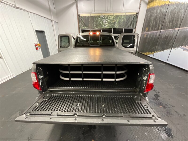 2005 Toyota Tundra Limited 4dr 4X4 / 4.7L V8 / 1-OWNER / 75,000 MILES  1-OWNER LOCAL TRUCK / RUST FREE / LEATHER / ONLY 75,000 MILES - Photo 22 - Gladstone, OR 97027