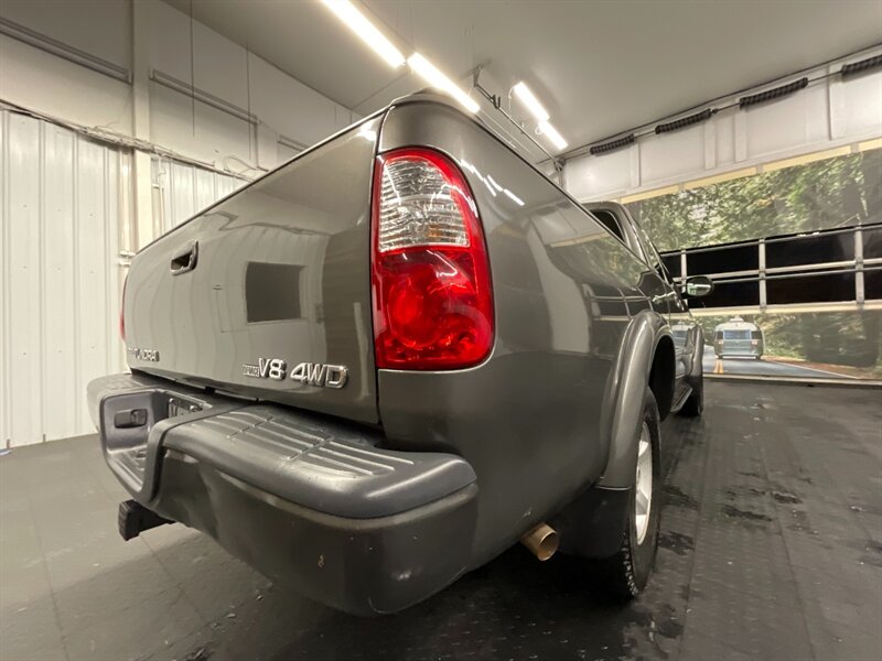 2005 Toyota Tundra Limited 4dr 4X4 / 4.7L V8 / 1-OWNER / 75,000 MILES  1-OWNER LOCAL TRUCK / RUST FREE / LEATHER / ONLY 75,000 MILES - Photo 12 - Gladstone, OR 97027