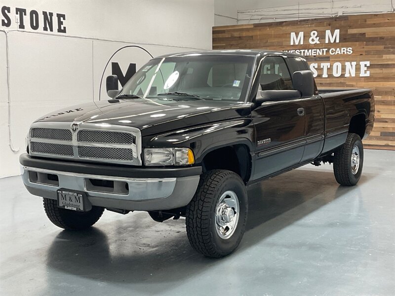 1999 Dodge Ram 2500 Laramie SLT 4X4 / 5.9L CUMMINS DIESEL / NEW TIRES  / ZERO RUST - Photo 1 - Gladstone, OR 97027