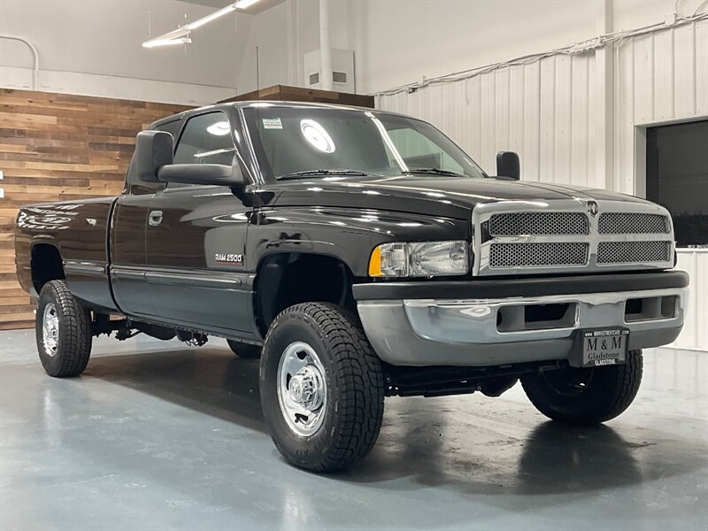 1999 Dodge Ram 2500 Laramie SLT 4X4 / 5.9L CUMMINS DIESEL / NEW TIRES  / ZERO RUST - Photo 55 - Gladstone, OR 97027