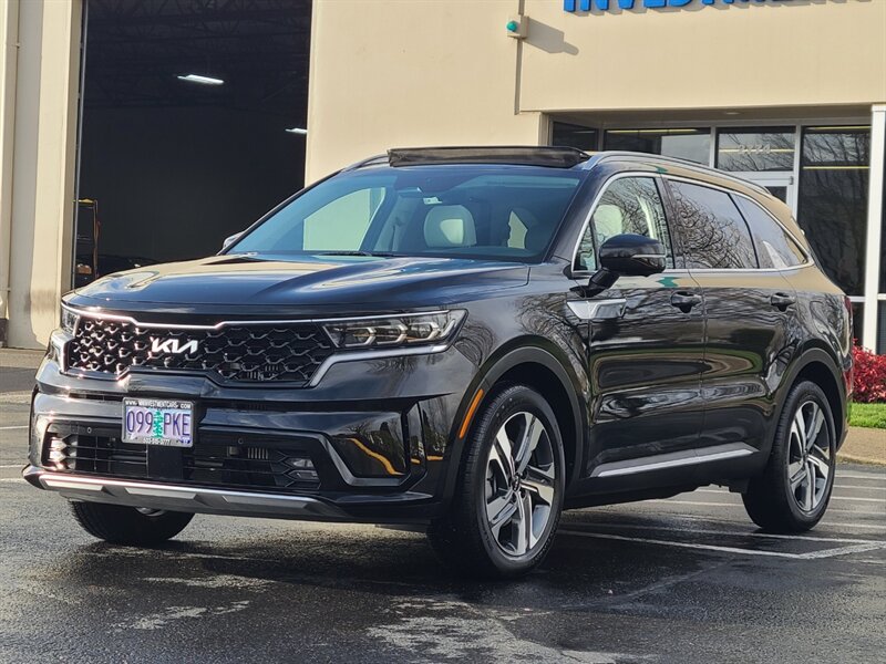 2023 Kia Sorento Hybrid SX Prestige AWD Every Option / 4K / Like New  / Full Warranty / IMMACULATE & FULLY LOADED !!! - Photo 1 - Portland, OR 97217