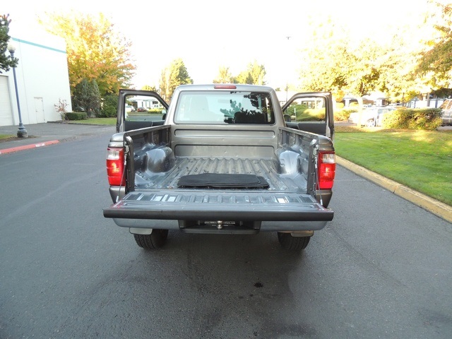 2005 Ford Ranger XLT / 4X4 /SuperCab/ V6 / 5-SPEED MANUAL / 1-OWNER   - Photo 19 - Portland, OR 97217