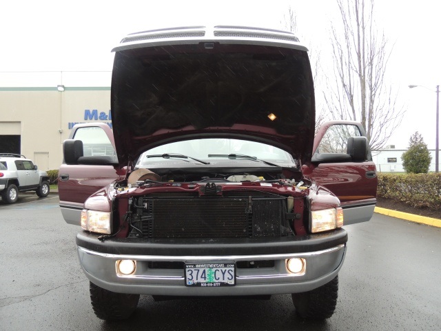 2001 Dodge Ram 2500 4X4 / Short Bed / 5.9L CUMMINS Diesel / 112k miles   - Photo 17 - Portland, OR 97217