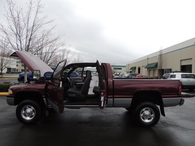 2001 Dodge Ram 2500 4X4 / Short Bed / 5.9L CUMMINS Diesel / 112k miles   - Photo 10 - Portland, OR 97217