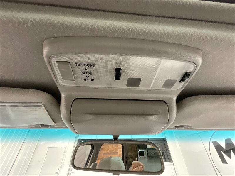 2001 Toyota 4Runner SR5 Sport Utility 4X4 / 3.4L V6 / 118K MILES  / ZERO RUST / SUNROOF / FRESH TIMING BELT SERVICE DONE - Photo 41 - Gladstone, OR 97027