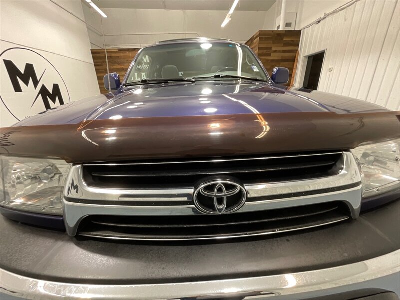 2001 Toyota 4Runner SR5 Sport Utility 4X4 / 3.4L V6 / 118K MILES  / ZERO RUST / SUNROOF / FRESH TIMING BELT SERVICE DONE - Photo 30 - Gladstone, OR 97027