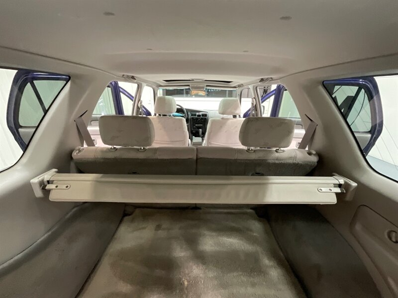 2001 Toyota 4Runner SR5 Sport Utility 4X4 / 3.4L V6 / 118K MILES  / ZERO RUST / SUNROOF / FRESH TIMING BELT SERVICE DONE - Photo 43 - Gladstone, OR 97027