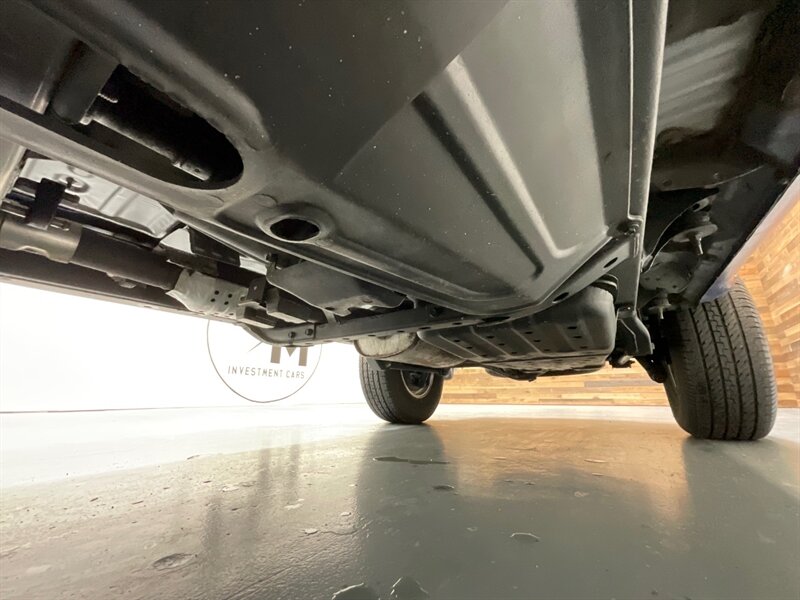 2001 Toyota 4Runner SR5 Sport Utility 4X4 / 3.4L V6 / 118K MILES  / ZERO RUST / SUNROOF / FRESH TIMING BELT SERVICE DONE - Photo 22 - Gladstone, OR 97027