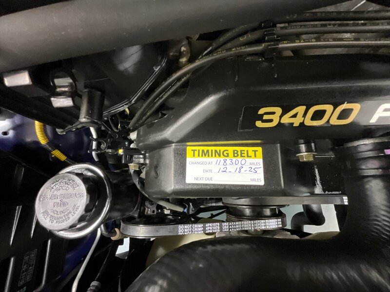 2001 Toyota 4Runner SR5 Sport Utility 4X4 / 3.4L V6 / 118K MILES  / ZERO RUST / SUNROOF / FRESH TIMING BELT SERVICE DONE - Photo 21 - Gladstone, OR 97027