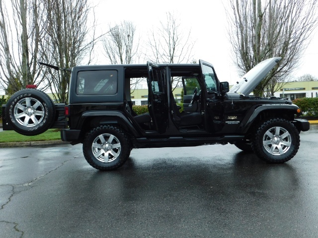 2012 Jeep Wrangler Unlimited Sahara / 4WD / Hard Top / Navi / LIFTED   - Photo 30 - Portland, OR 97217