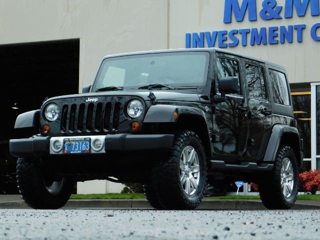 2012 Jeep Wrangler Unlimited Sahara / 4WD / Hard Top / Navi / LIFTED   - Photo 46 - Portland, OR 97217