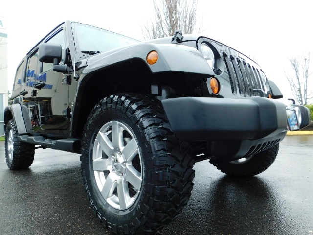 2012 Jeep Wrangler Unlimited Sahara / 4WD / Hard Top / Navi / LIFTED   - Photo 10 - Portland, OR 97217