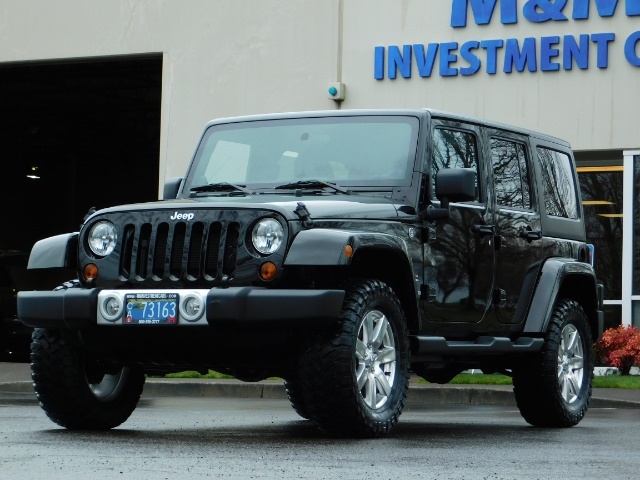 2012 Jeep Wrangler Unlimited Sahara / 4WD / Hard Top / Navi / LIFTED   - Photo 45 - Portland, OR 97217