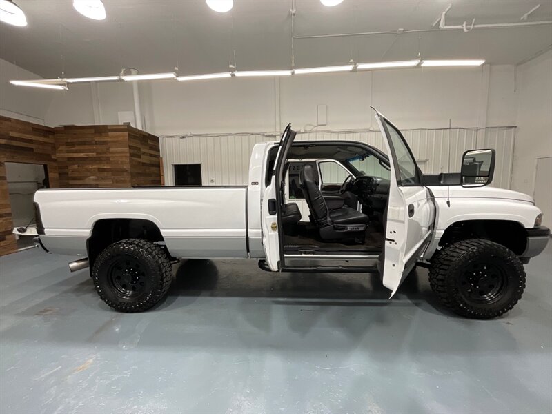 2001 Dodge Ram 2500 Laramie 4X4 5.9L DIESEL / NEW WHEELS & TIRES / Leather Seats / Long Bed / ZERO RUST - Photo 13 - Gladstone, OR 97027