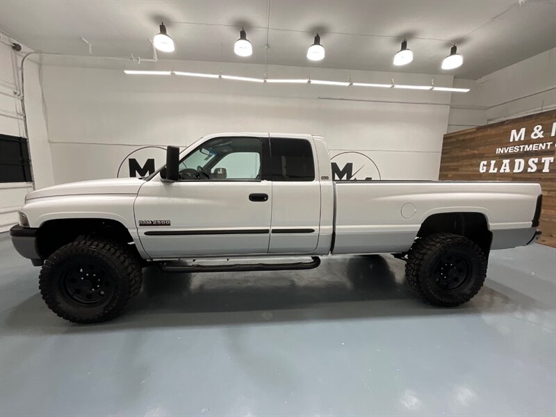 2001 Dodge Ram 2500 Laramie 4X4 5.9L DIESEL / NEW WHEELS & TIRES / Leather Seats / Long Bed / ZERO RUST - Photo 3 - Gladstone, OR 97027