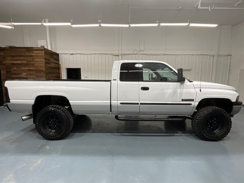 2001 Dodge Ram 2500 Laramie 4X4 5.9L DIESEL / NEW WHEELS & TIRES / Leather Seats / Long Bed / ZERO RUST - Photo 4 - Gladstone, OR 97027
