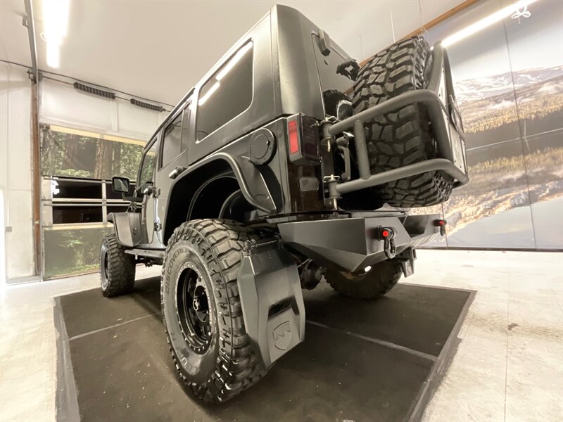 2008 Jeep Wrangler Unlimited X 4X4 / HARD TOP/ LIFTED w. 37 " MUD TIRE  / LOCAL JEEP / RUST FREE / WINCH / LIGHT BAR / LOTS OF EXTRAS - Photo 11 - Gladstone, OR 97027