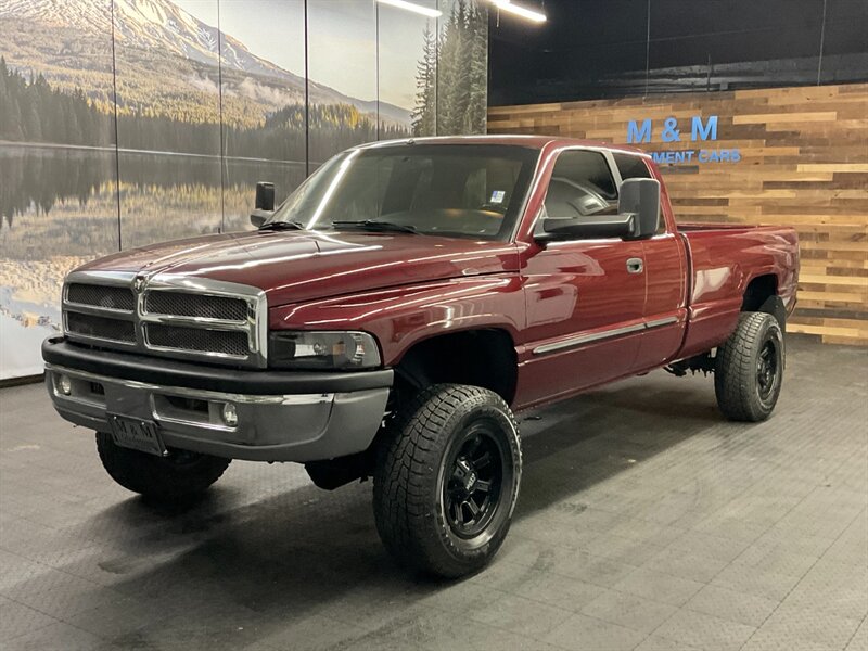 2002 Dodge Ram 2500 SLT 4dr 4X4 / 5.9L CUMMINS DIESEL /  122.000 MILES  LIFTED w/ 33 " ALLTERRAIN TIRES & 17 " MOTO WHEELS / RUST FREE / Excel Cond - Photo 1 - Gladstone, OR 97027