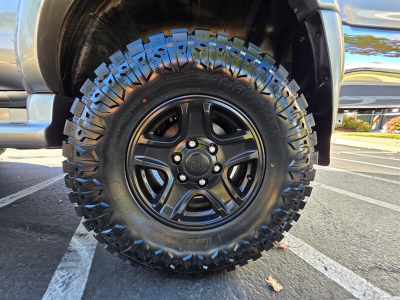 2001 Toyota 4Runner SR5 V6 / 4X4 / DIFF LOCK / TIMING BELT DONE / NEW TIRES / NEW LIFT / SERVICE RECORDS - Photo 48 - Portland, OR 97217