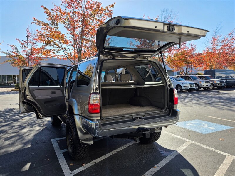 2001 Toyota 4Runner SR5 V6 / 4X4 / DIFF LOCK / TIMING BELT DONE / NEW TIRES / NEW LIFT / SERVICE RECORDS - Photo 27 - Portland, OR 97217