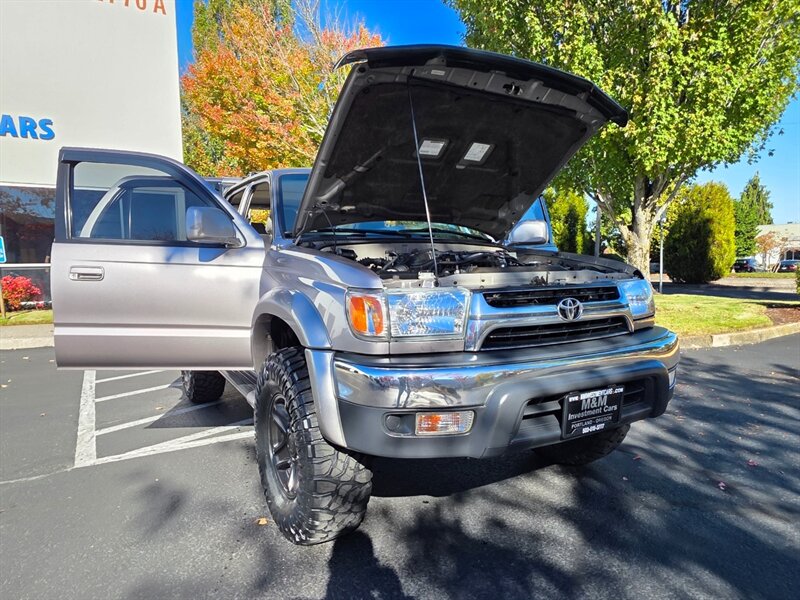 2001 Toyota 4Runner SR5 V6 / 4X4 / DIFF LOCK / TIMING BELT DONE / NEW TIRES / NEW LIFT / SERVICE RECORDS - Photo 26 - Portland, OR 97217