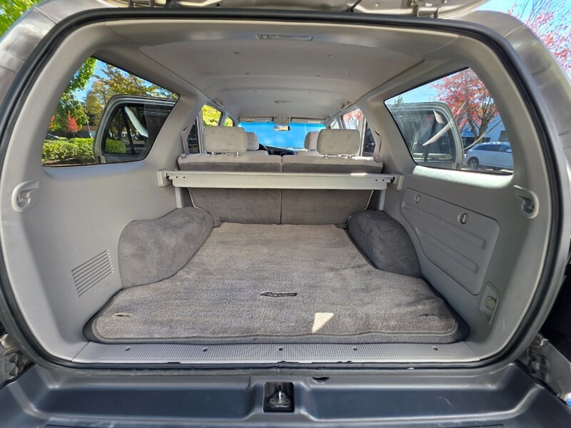 2001 Toyota 4Runner SR5 V6 / 4X4 / DIFF LOCK / TIMING BELT DONE / NEW TIRES / NEW LIFT / SERVICE RECORDS - Photo 38 - Portland, OR 97217