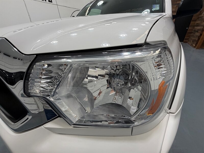 2012 Toyota Tacoma PreRunner V6 SR5 / NEW TIRES / Backup Camera /LOCAL TRUCK w. ZERO RUST - Photo 26 - Gladstone, OR 97027