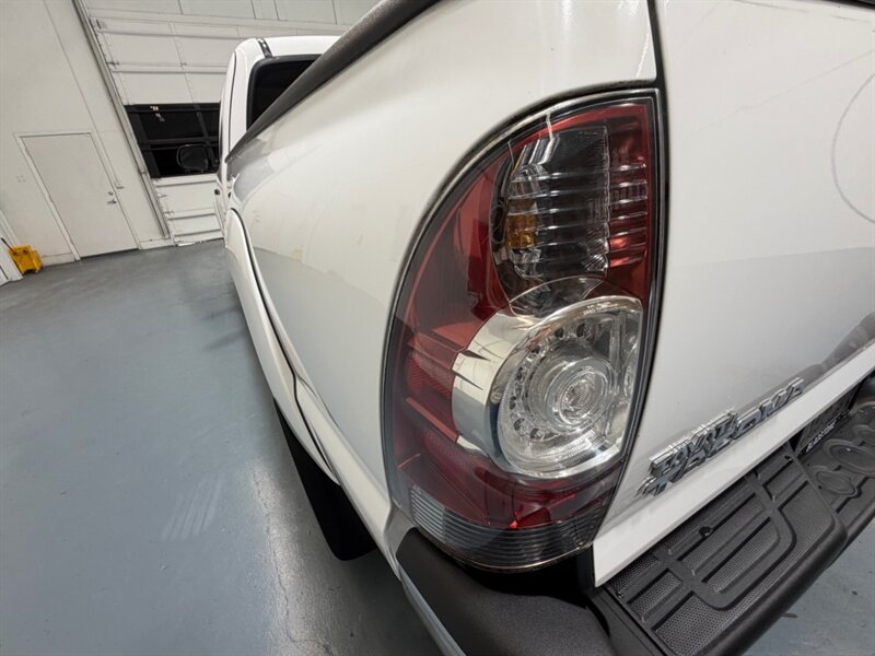 2012 Toyota Tacoma PreRunner V6 SR5 / NEW TIRES / Backup Camera /LOCAL TRUCK w. ZERO RUST - Photo 28 - Gladstone, OR 97027