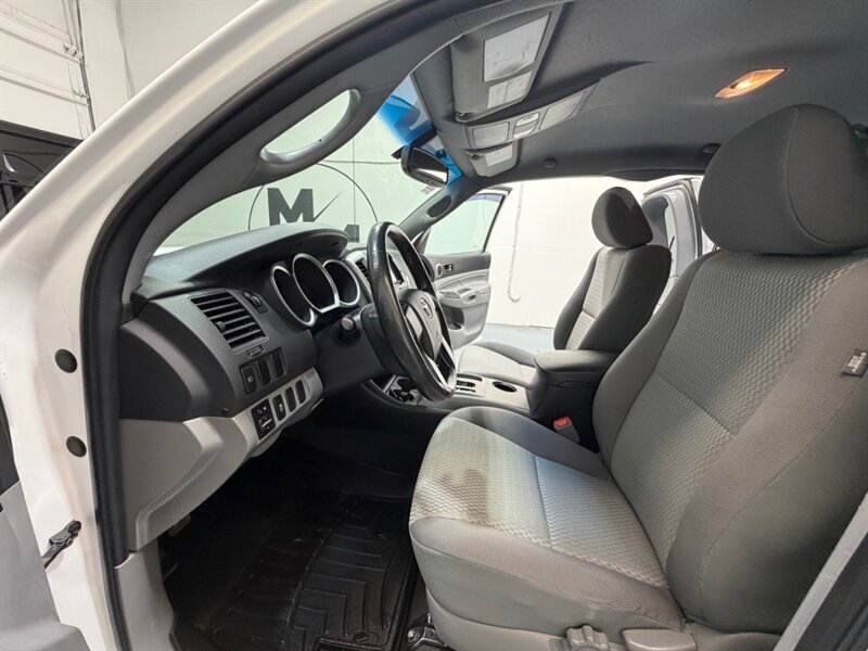 2012 Toyota Tacoma PreRunner V6 SR5 / NEW TIRES / Backup Camera /LOCAL TRUCK w. ZERO RUST - Photo 14 - Gladstone, OR 97027