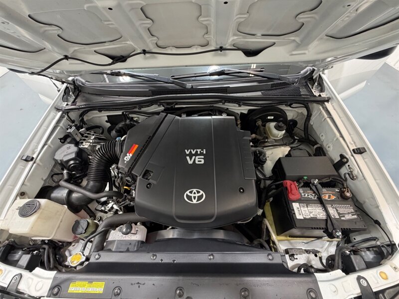 2012 Toyota Tacoma PreRunner V6 SR5 / NEW TIRES / Backup Camera /LOCAL TRUCK w. ZERO RUST - Photo 47 - Gladstone, OR 97027